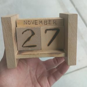🌷🌷Hand made desk wooden adjustable calendar